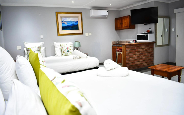 Heroes Garden Lodge