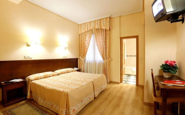 Hostal Sil & Serranos