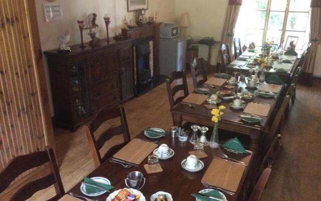 Oakenholt Farm Bed and Breakfast