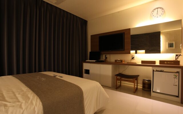 Drive in Hotel Tiamo