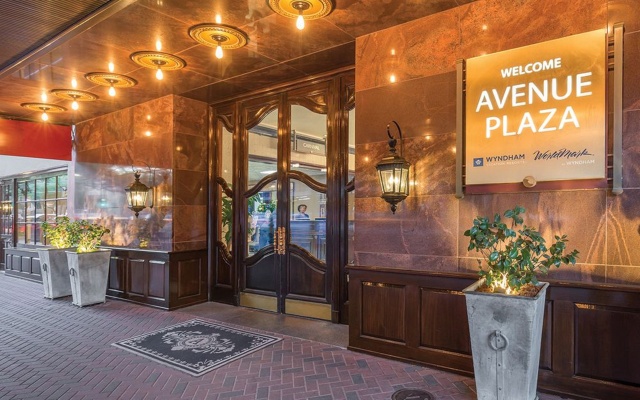 Club Wyndham Avenue Plaza