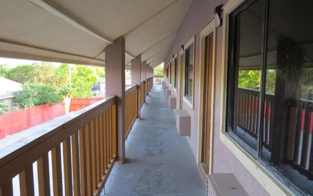 Executive Inn Laguna Vista