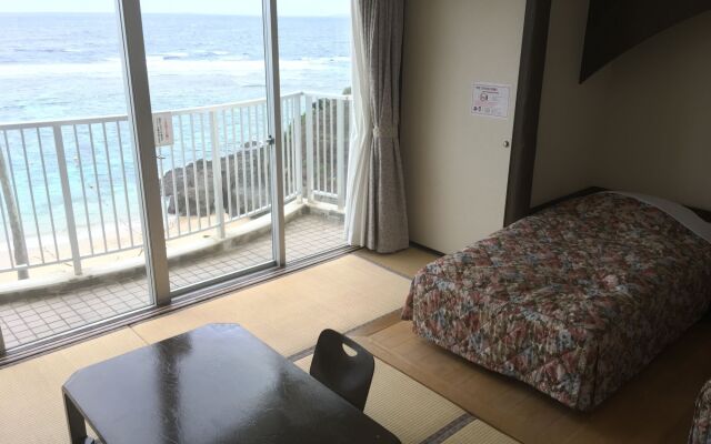 Hotel Miyuki Beach