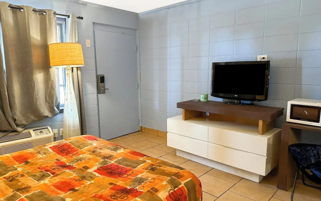 Luxury Inn by OYO Albany