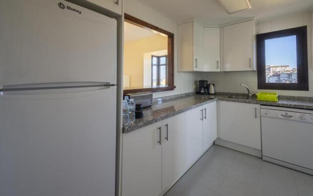 2134-Modern apt with terrace sea view
