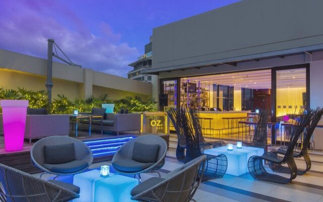 Holiday Inn & Suites Makati by IHG