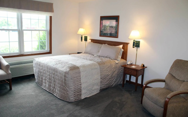 Farmstead Inn & Conference Center