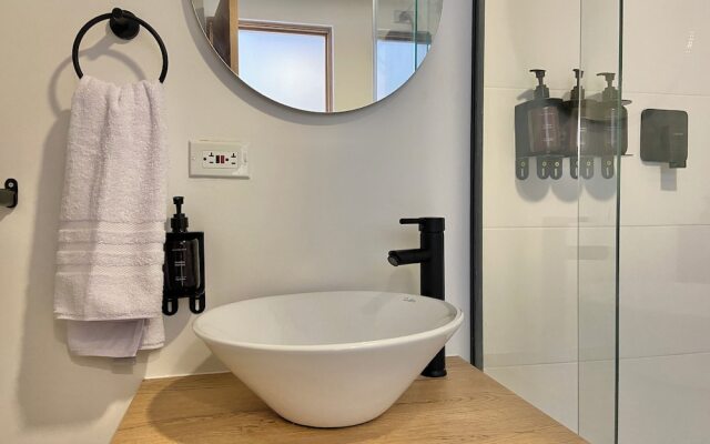 Oliving in Laureles by Wynwood House