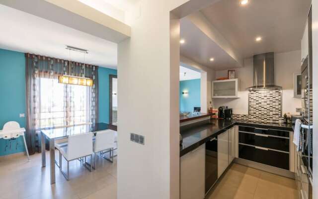 Captivating 2-bed Apartment in Praia da Luz