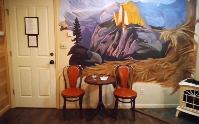 All Season's Groveland Inn