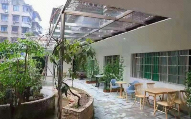 Zhongxian Qiaolin Hotel