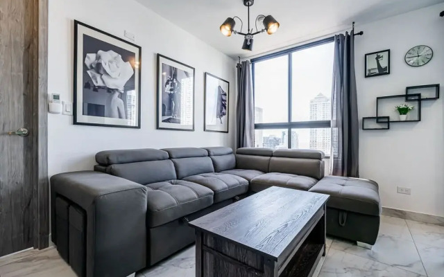 w Brilliant 1BR w Beautiful View in Calle 50
