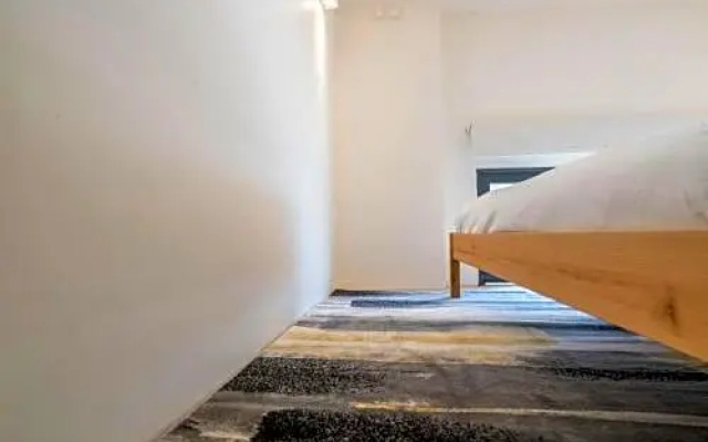 South Buona Vista Loft Studio Suites Serviced Apartment (Staycation Approved)