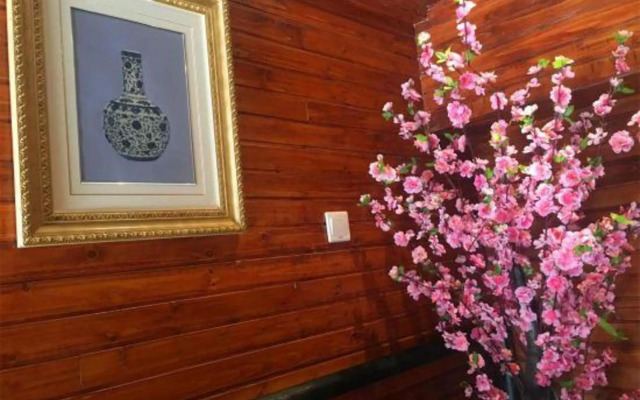 OYO Nanchang Happy Waterbed Literature Hotel