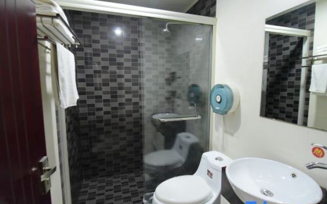 Huadong Hotel, Fuyang