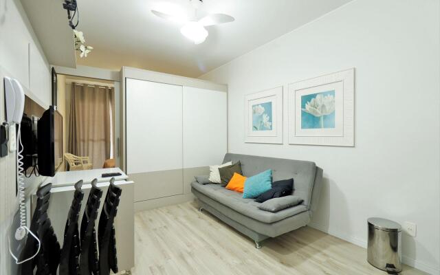 Lindo apartamento frente piscina com wi-fi - HB19F