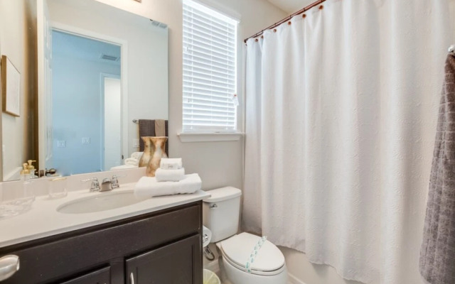 Windsor at Westside 9001