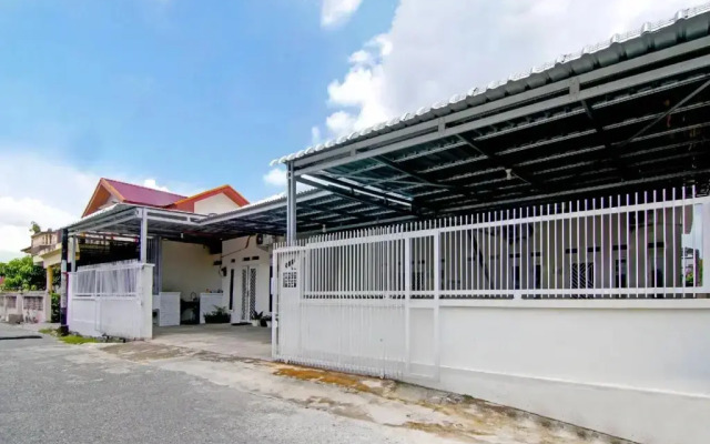 Guest House 513 Syariah By OYO