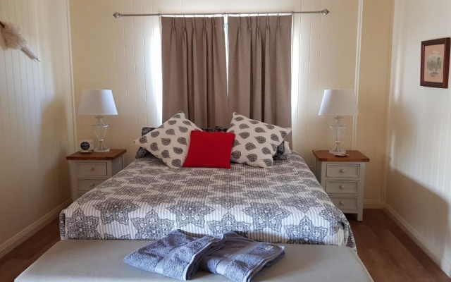 The Wattle Lodge — 4-star hotel in Glendon Brook