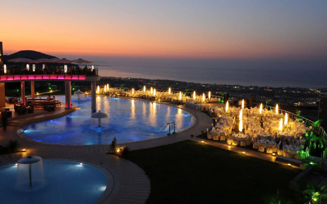 The Noverian Scenic Crete Hilltop Villa Resort & Spa