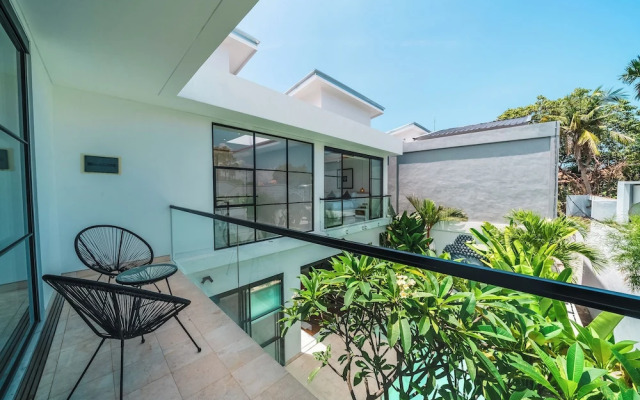 Villa Blue Water by GORO