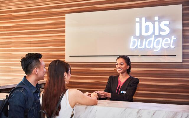 Ibis Budget Singapore Crystal