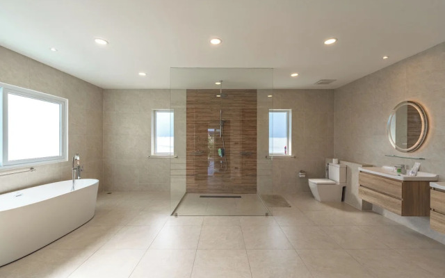 4BR With PoolTable Near Rawai Beach V161