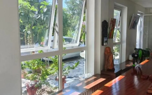 Thang Long Guesthouse