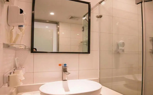 7Days Inn Xuzhou Normal University Yunlong Mountain