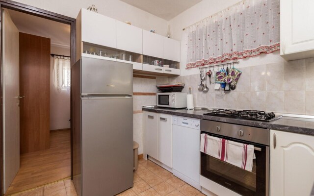 Beautiful Home in Jablanac With Wifi and 5 Bedrooms