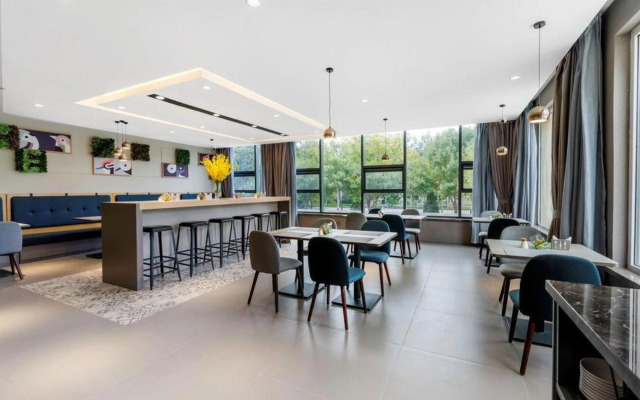 Homeinn Selected Hotel (Weifang Beigong East Street Wanda Plaza)