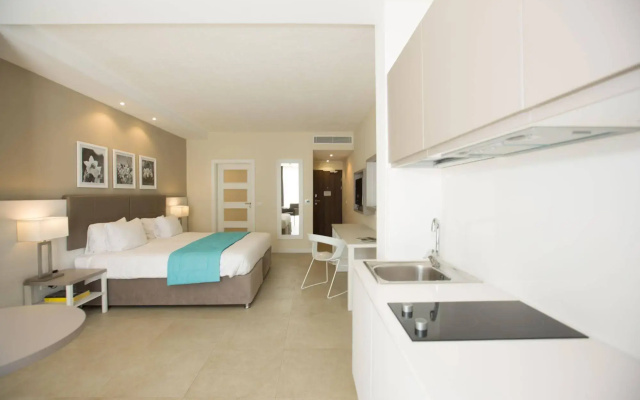 Salini Resort