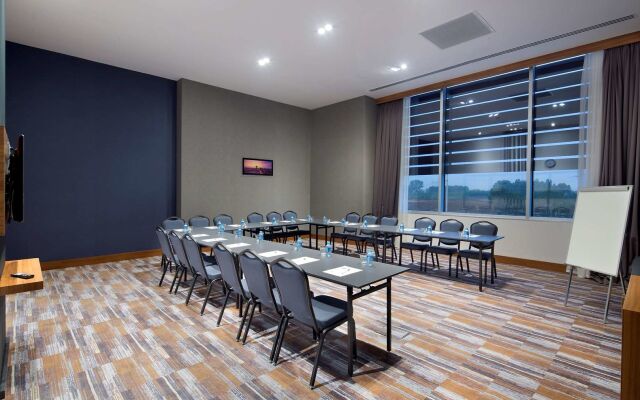 Hampton By Hilton Kocaeli Symbol