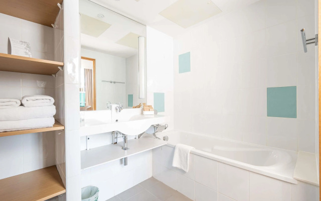 Novotel Cardiff Centre