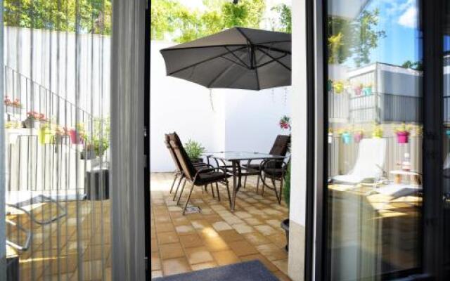 One Luxury Suites Eger