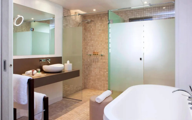 Sheraton New Caledonia Deva Resort & Spa