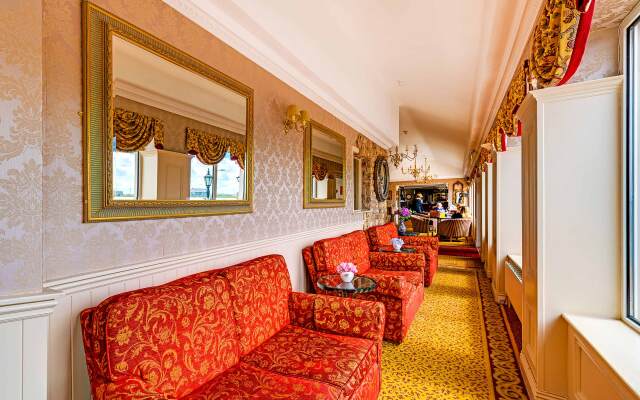 Bellbridge House Hotel