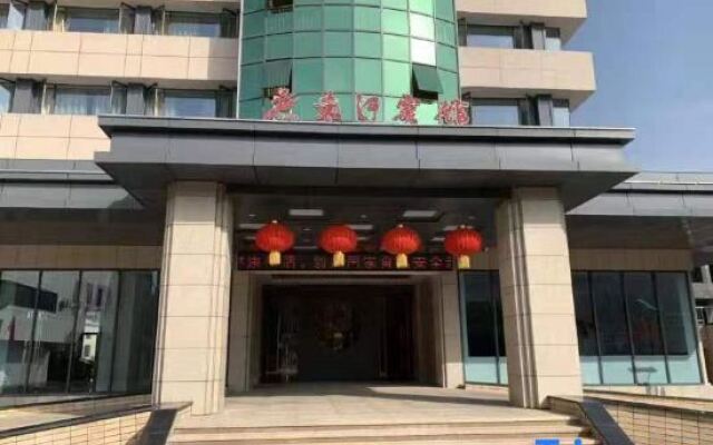 Yuanhe Hotel