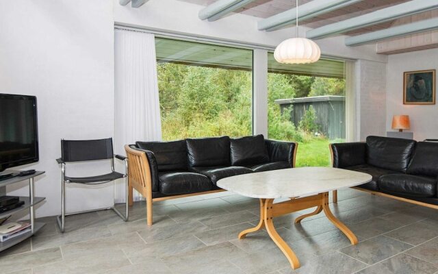 6 Person Holiday Home in Romo