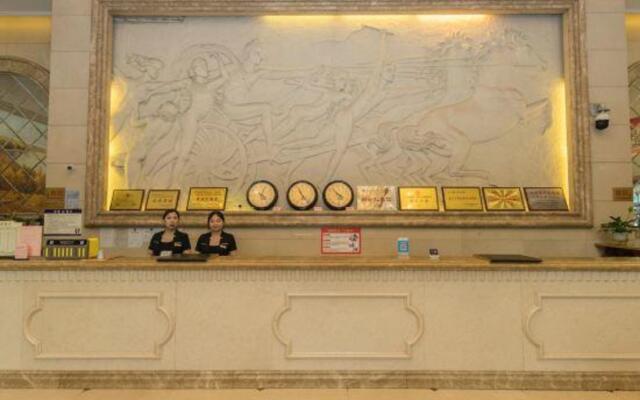 Borrman Hotel (Chongqing Qijiang East Station Shaxihe Park Store)