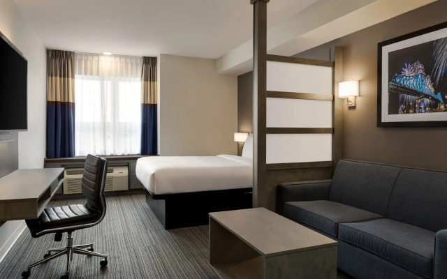 Microtel Inn & Suites By Wyndham Boisbriand