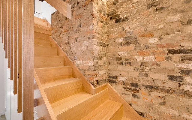 White Room Apartments