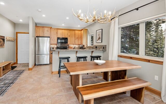 Timberfalls 1902 2 Bedroom Condo by RedAwning