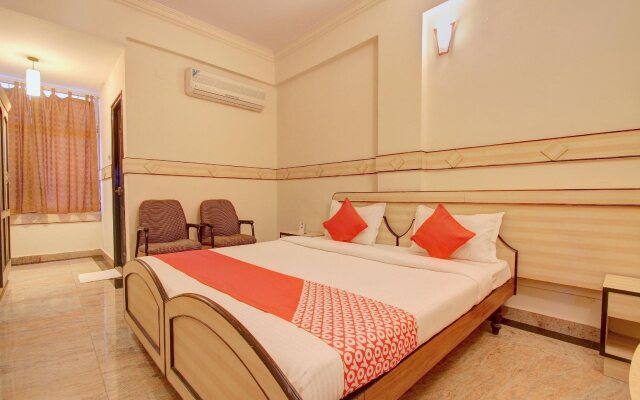 OYO 12985 Sabharwal Viceroy