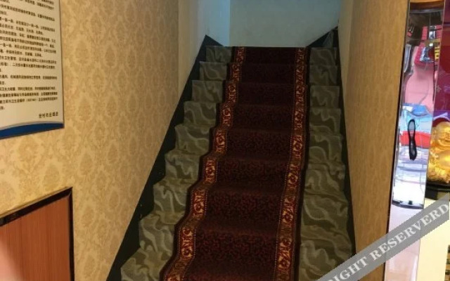 Junyi Hotel (Xuancheng Wanda Plaza)