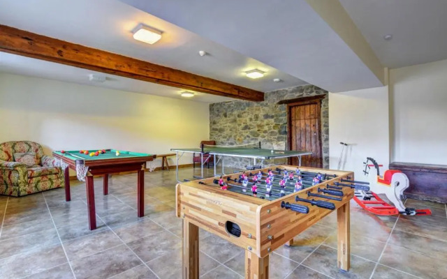 Holiday Home Stabal y Rhyd