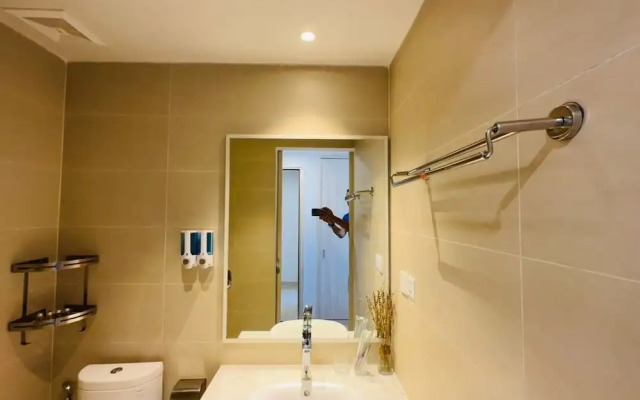 Gold Coast Apartment