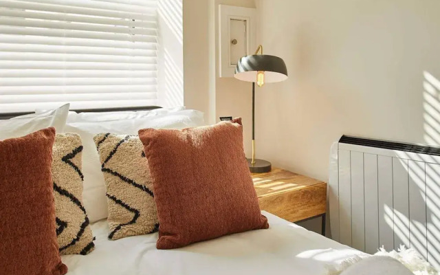 Host Stay West Cliff View