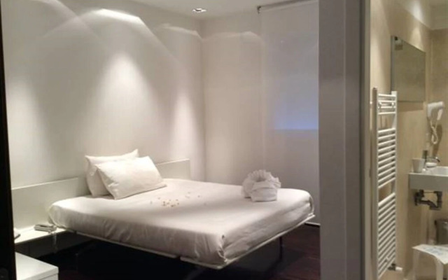15.92 hotel