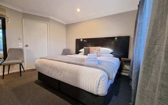 Blue Wren Lodge Waratah